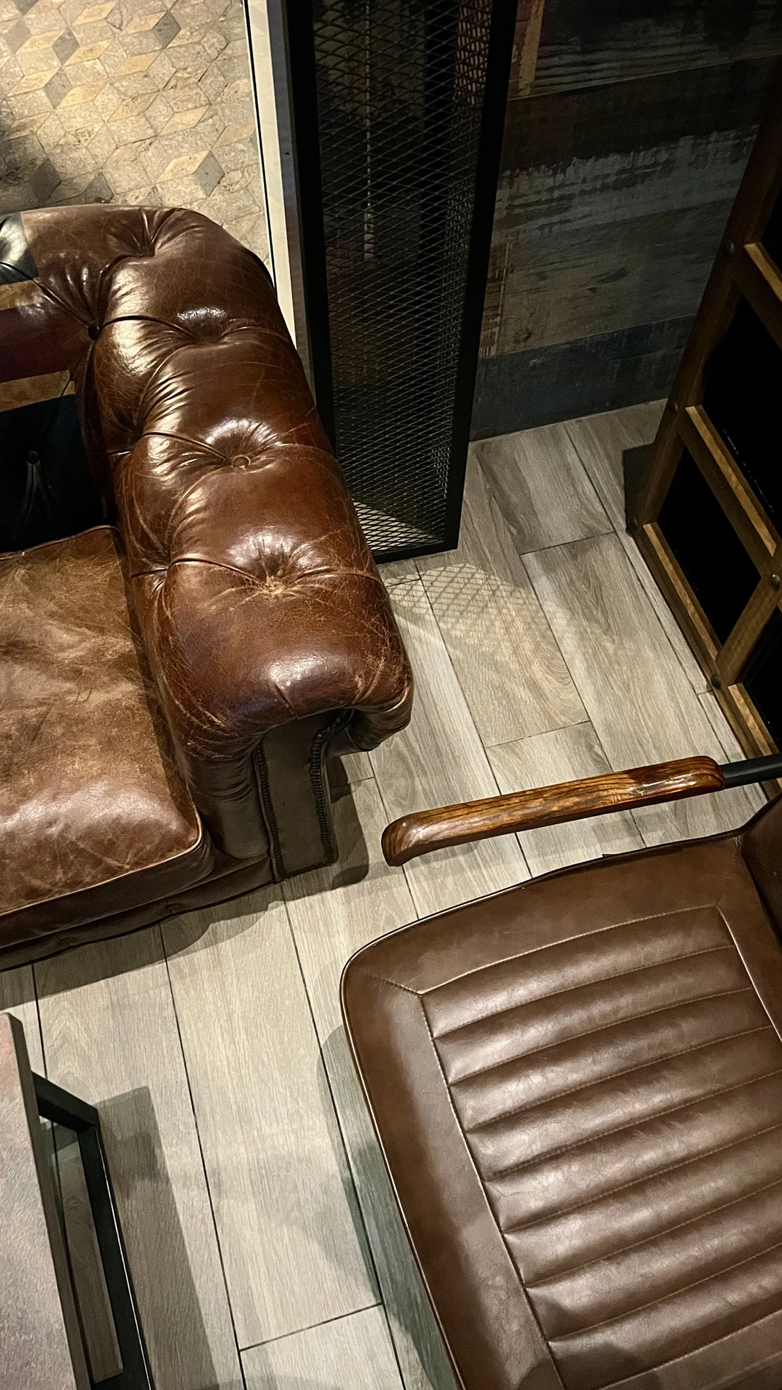Bar13 — photograph 2