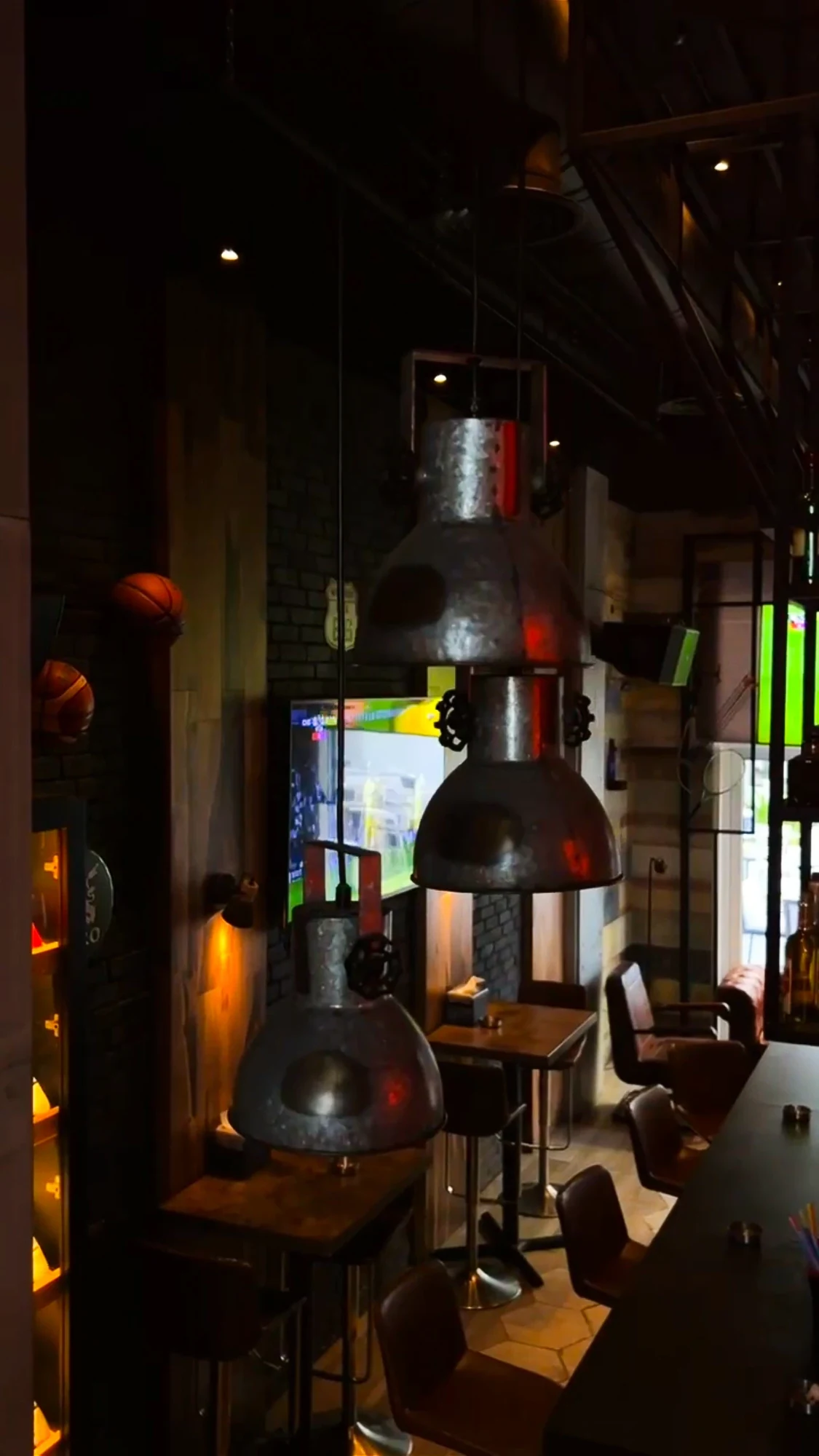 Bar13 — photograph 5