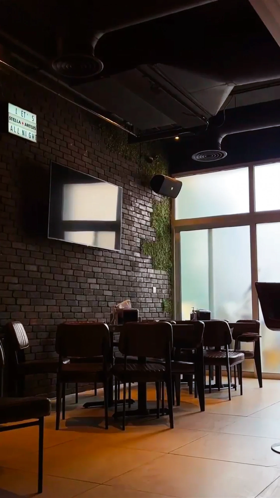 Bar13 — photograph 6